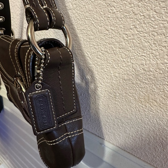 Vintage Coach Soho Flap Chocolate Brown Leather Shoulder Bag w Silver Hardware - Picture 3 of 16